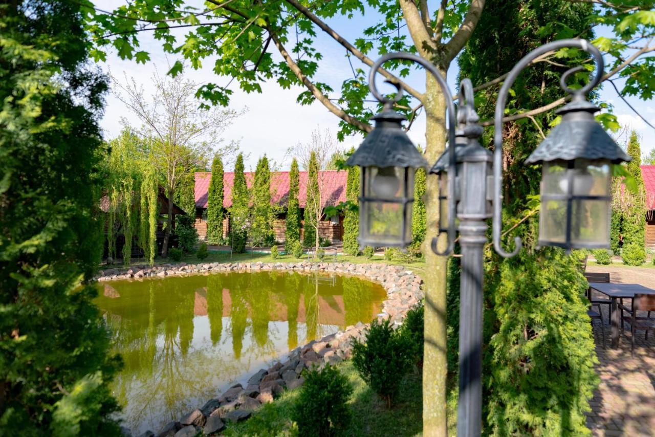 Райский Дворик Pogreby (Brovary) Exterior foto
