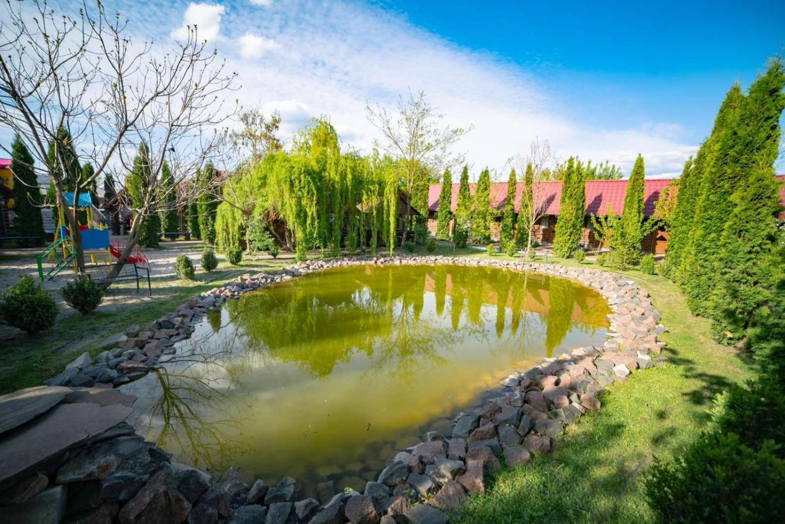 Райский Дворик Pogreby (Brovary) Exterior foto